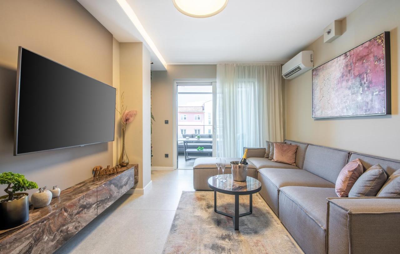 Val Di Sole 2 Appartement Poreč Buitenkant foto