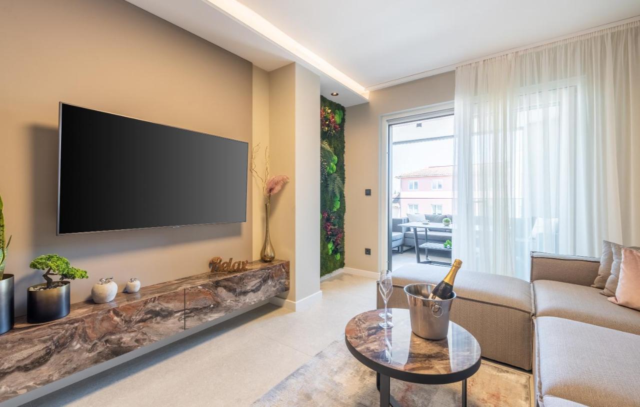 Val Di Sole 2 Appartement Poreč Buitenkant foto
